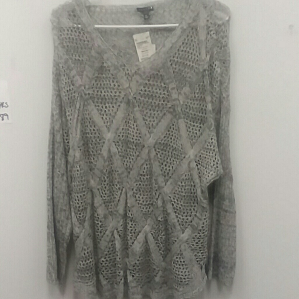 Knitted new w tags sweater
